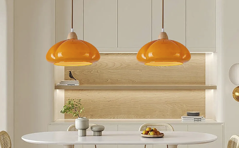 Timeless Elegance: Classic Pendant Lamp for Your Kitchen